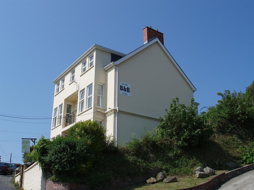 Fern Villa B&B Fishguard Esterno foto